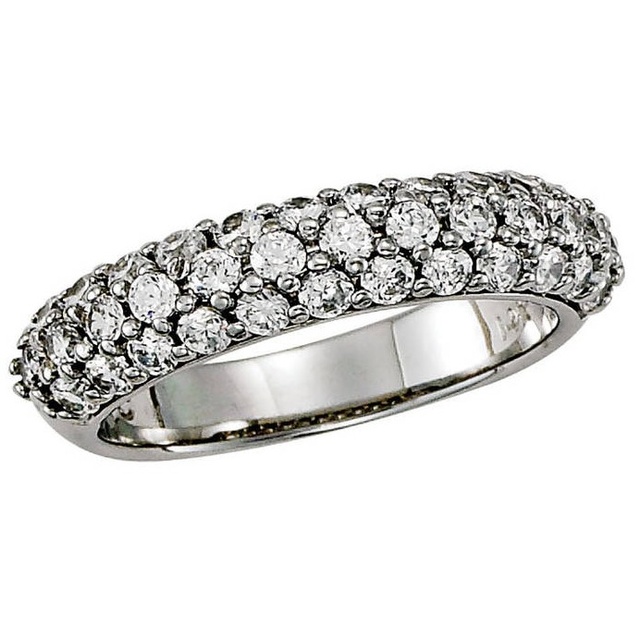 Diamond Shared Prong Wedding Band