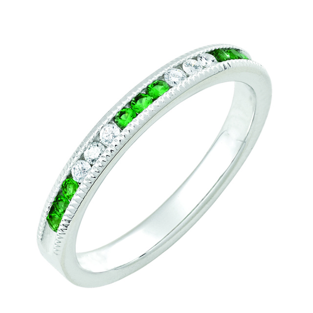 6 Diamond And 9 Imitation Emerald Machine Set Band With Milgrain