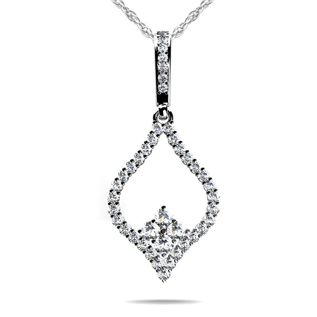 DIAMOND FASHION PENDANT